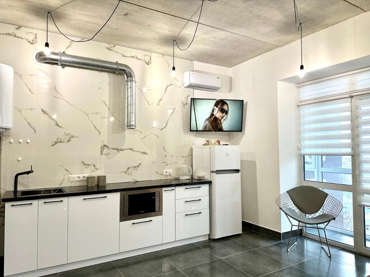 Designer Apartments In The City Center Rivne Exteriér fotografie